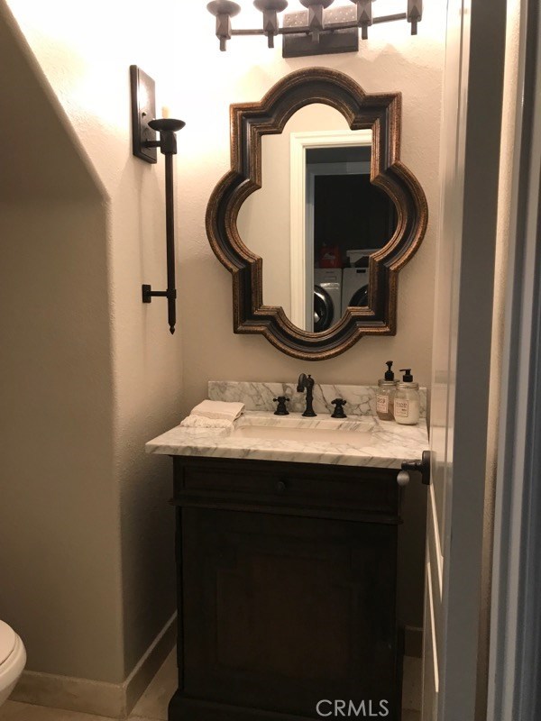 Detail Gallery Image 12 of 14 For 633 via Linda, Newbury Park,  CA 91320 - 5 Beds | 4/1 Baths