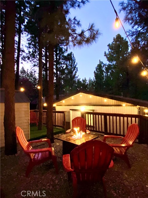 Detail Gallery Image 2 of 22 For 1008 E Country Club Bld, Big Bear City,  CA 92314 - 2 Beds | 2 Baths