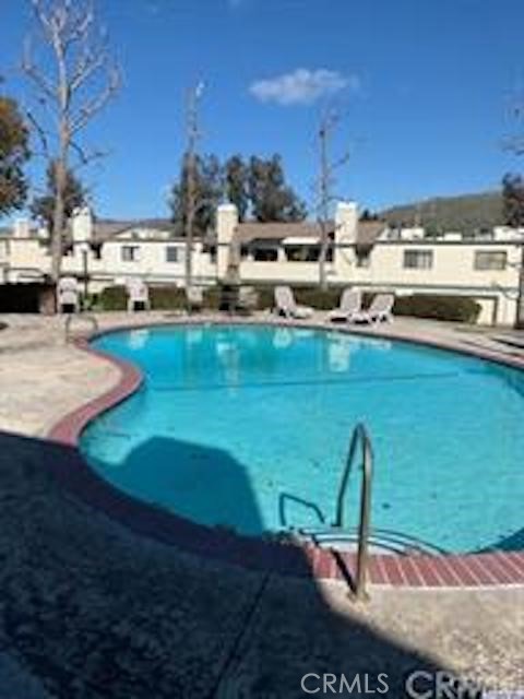 10514 Sunland Boulevard, 5 photo 3