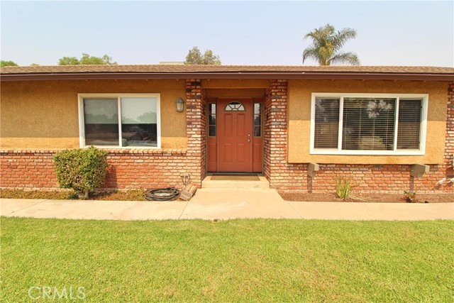 Detail Gallery Image 2 of 24 For 1366 Hillrise Ln, Norco,  CA 92860 - 3 Beds | 2 Baths