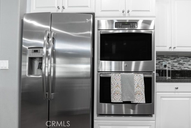 Detail Gallery Image 11 of 44 For 12138 Chutes Ct, Jurupa Valley,  CA 91752 - 3 Beds | 2/1 Baths