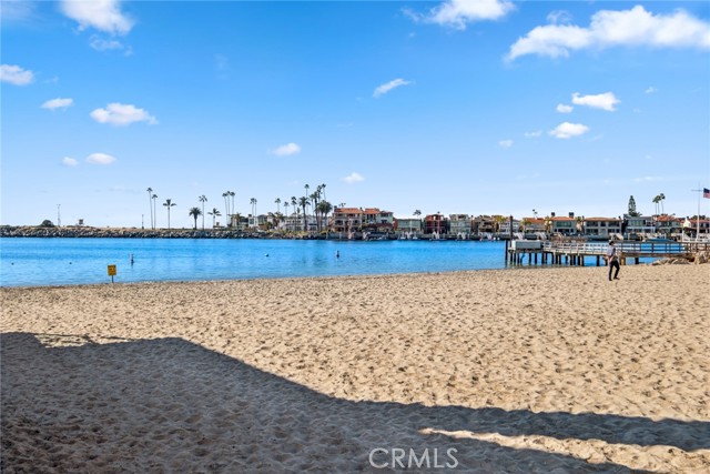 2616 Cove Street, Corona del Mar CA: https://media.crmls.org/medias/9ff434eb-6560-4394-8fec-1d52f9eab397.jpg