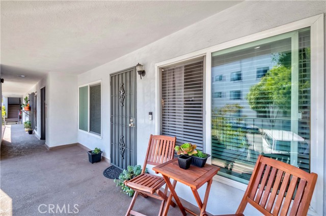 Detail Gallery Image 4 of 35 For 801 E 1st St #4,  Long Beach,  CA 90802 - 1 Beds | 1 Baths