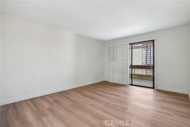 17140 Burbank, 207 photo 16