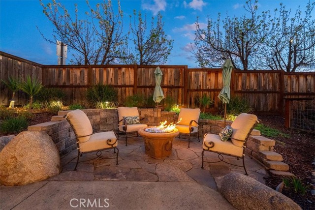 Detail Gallery Image 40 of 48 For 1945 Fieldstone, Paso Robles,  CA 93446 - 4 Beds | 3 Baths