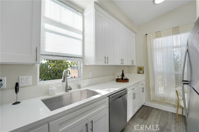 Detail Gallery Image 7 of 25 For 8250 Lankershim Bld #122,  North Hollywood,  CA 91605 - 2 Beds | 2 Baths