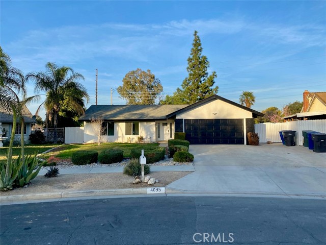 Detail Gallery Image 3 of 75 For 4095 Penrod Dr, Riverside,  CA 92505 - 3 Beds | 2 Baths