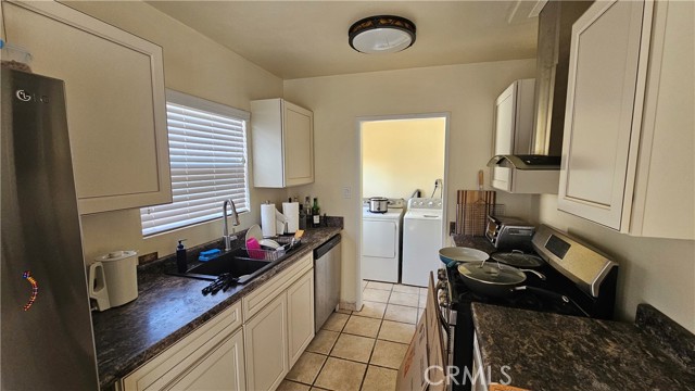 1064 W 31st Street, San Pedro CA: https://media.crmls.org/medias/9ff66b67-c820-4387-b96a-343fe64bc493.jpg