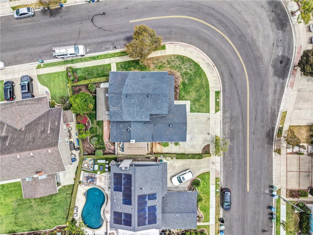 https://media.crmls.org/medias/9ff7075d-1440-4132-baab-01f1e11ca5e9.jpg?preset=X-Large