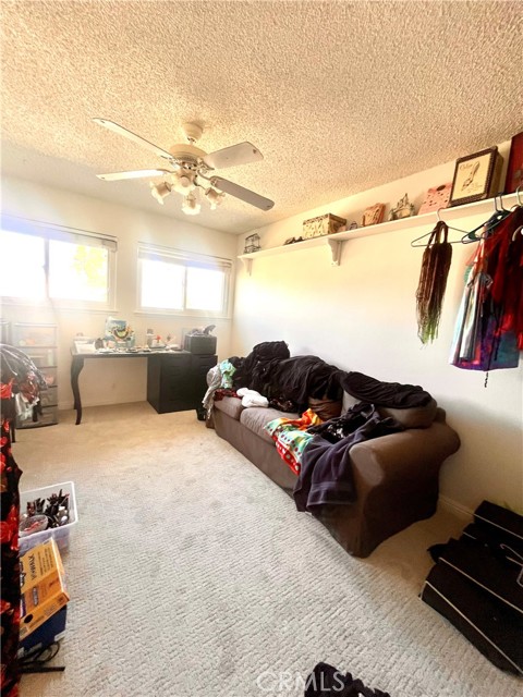 Image 22 of 31 For 25592 Goldenspring