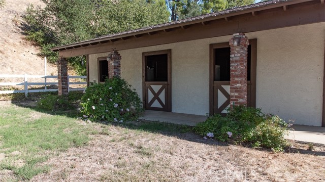 Detail Gallery Image 44 of 50 For 5250 Scott Robertson Rd, Hidden Hills,  CA 91302 - 5 Beds | 5 Baths