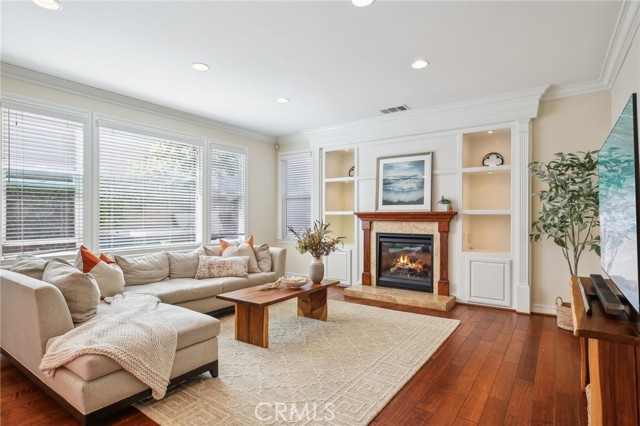 Detail Gallery Image 18 of 48 For 2107 Canyon Cir, Costa Mesa,  CA 92627 - 4 Beds | 3/1 Baths