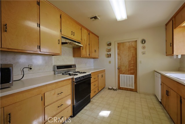 Detail Gallery Image 14 of 23 For 7540 W Avenue a, Lancaster,  CA 93536 - 3 Beds | 2 Baths