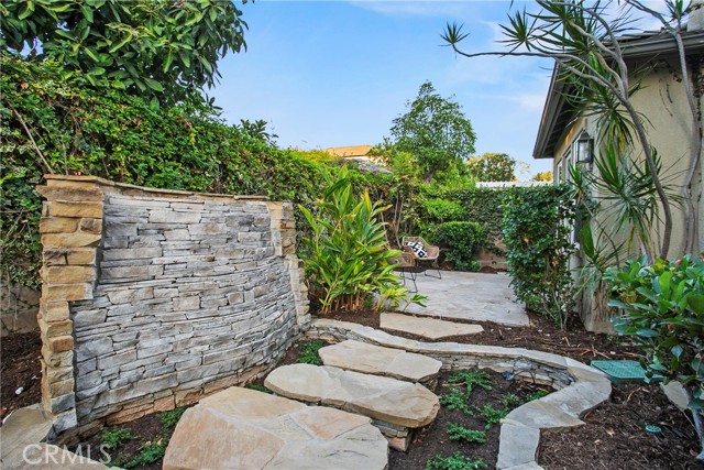 Detail Gallery Image 22 of 52 For 11 Flora Springs, Irvine,  CA 92602 - 4 Beds | 3 Baths