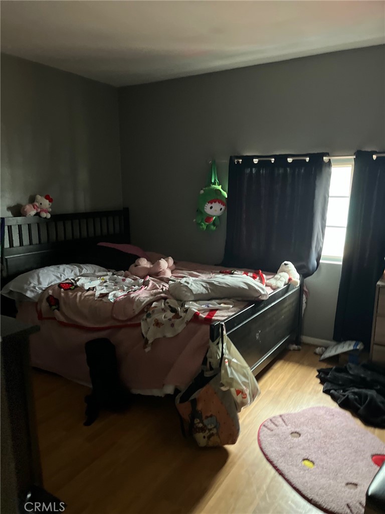 https://media.crmls.org/medias/9ff8c8ca-94ec-49a9-b887-08ade0882156.jpg?preset=X-Large
