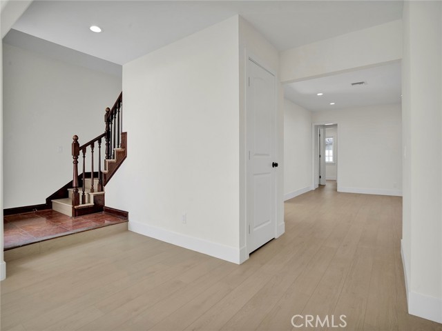 17425 Los Alimos Street, Granada Hills CA: https://media.crmls.org/medias/9ff8ed26-1d98-4132-9265-a47006d2640f.jpg