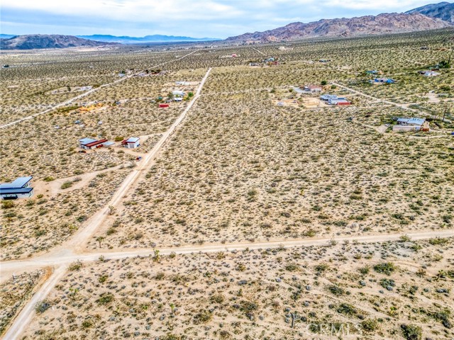 Detail Gallery Image 23 of 41 For 130 Rd Hollinger, Joshua Tree,  CA 92252 - – Beds | – Baths