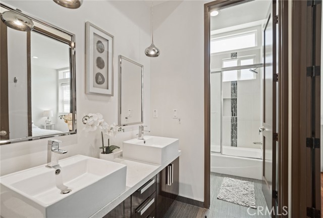 2623 Carnegie Lane, Redondo Beach CA: https://media.crmls.org/medias/9ffa8ac1-4e70-42a3-ba67-996ad7556ea0.jpg