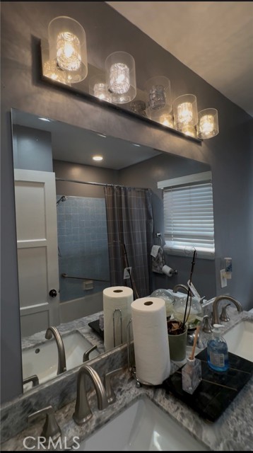 1008 West Stockwell photo 2