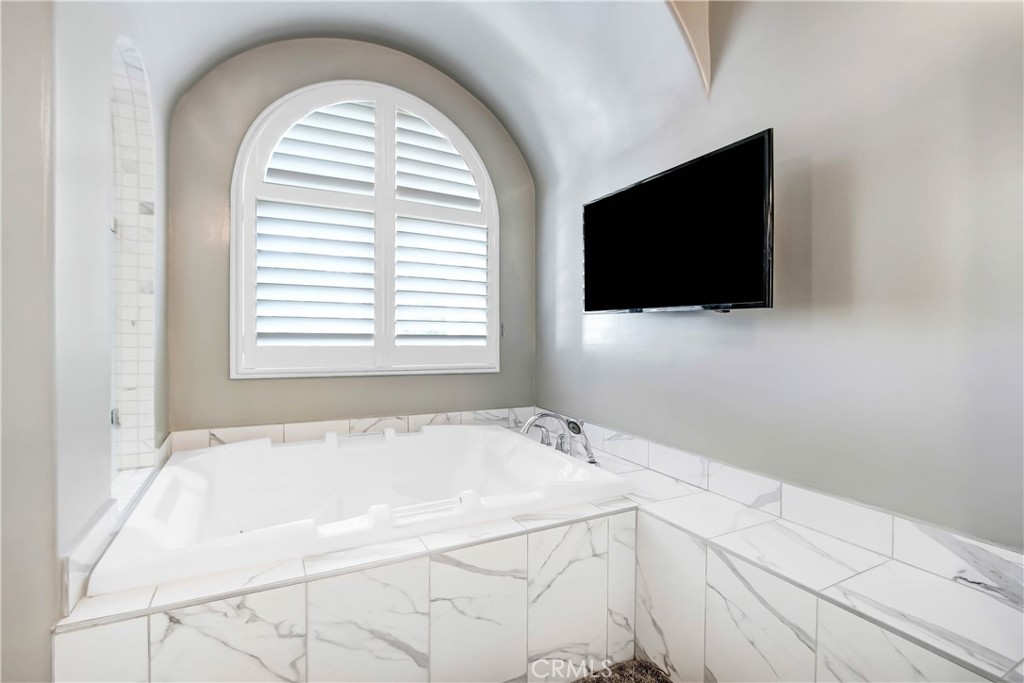 14057 Valley Vista BoulevardSherman Oaks img 4