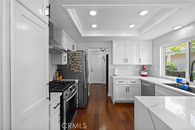 15 Vittoria Street, Laguna Niguel CA: https://media.crmls.org/medias/9ffbf2c2-e9bc-474d-990a-8b69aaf749c4.jpg