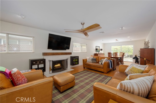 6017 Carnegie Street, San Diego CA: https://media.crmls.org/medias/9ffda745-8785-45c3-a5fc-68ae057fdb6d.jpg