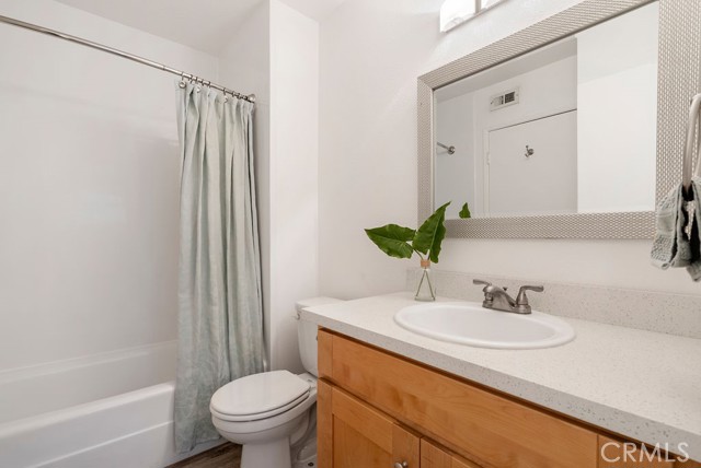 Detail Gallery Image 23 of 35 For 381 W Pebble Beach Ln, Azusa,  CA 91702 - 3 Beds | 1/1 Baths