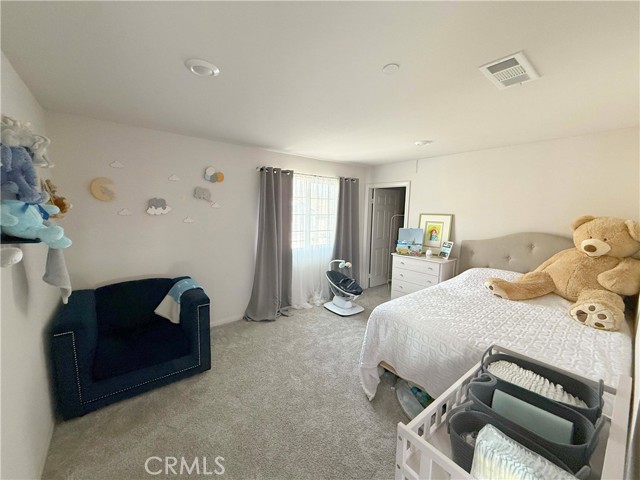 Detail Gallery Image 11 of 22 For 11645 N Delft Ln, Sylmar,  CA 91342 - 3 Beds | 3 Baths