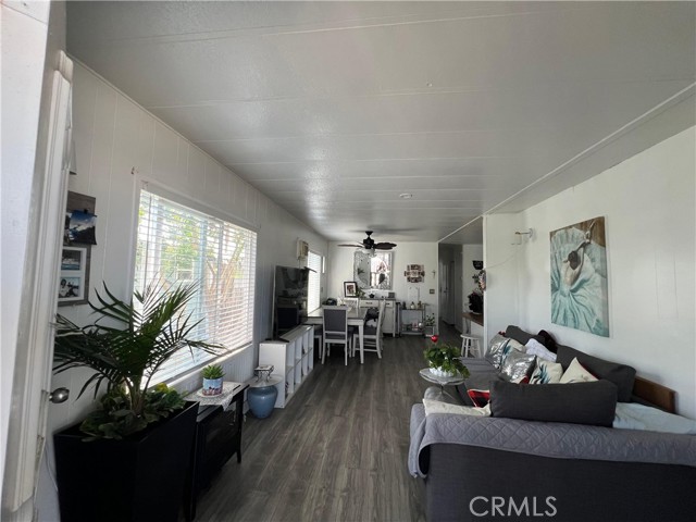 518 Sullivan, Santa Ana CA: https://media.crmls.org/medias/9fff8b83-6dd6-4126-ac35-169f7ab93376.jpg