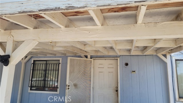 Detail Gallery Image 7 of 7 For 633 Cholla Rd, Pinon Hills,  CA 92372 - 2 Beds | 2 Baths