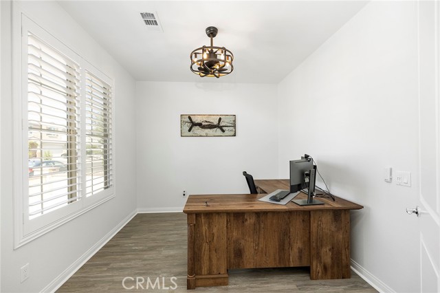 Detail Gallery Image 11 of 64 For 34312 Bloomington Dr, Murrieta,  CA 92563 - 4 Beds | 2/1 Baths