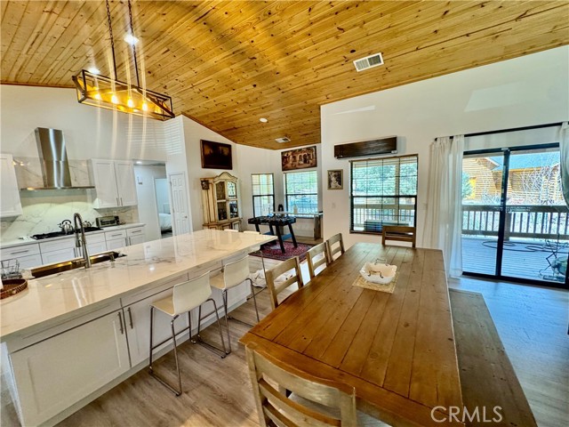 Detail Gallery Image 3 of 39 For 16501 Aleutian, –,  CA 93222 - 3 Beds | 2 Baths