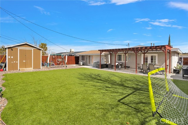 Detail Gallery Image 38 of 56 For 14396 Mojave Ln, Victorville,  CA 92394 - 4 Beds | 2 Baths