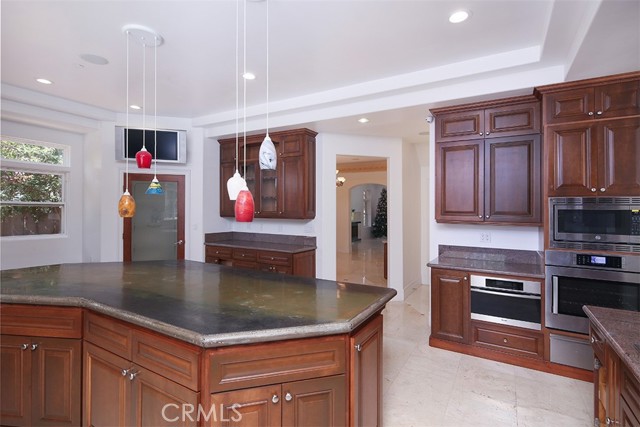 801 S Michillinda Avenue, Pasadena CA: https://media.crmls.org/medias/a003585e-14bc-4493-aa32-ab03c2927200.jpg