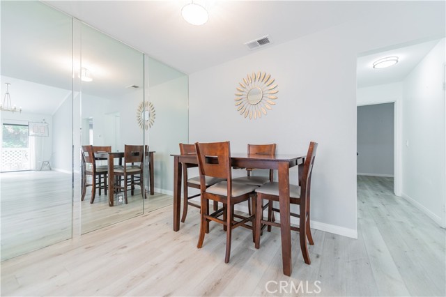 3555 W Greentree Circle, Anaheim CA: https://media.crmls.org/medias/a0036688-6602-40ef-a1f7-d311e5f50f77.jpg
