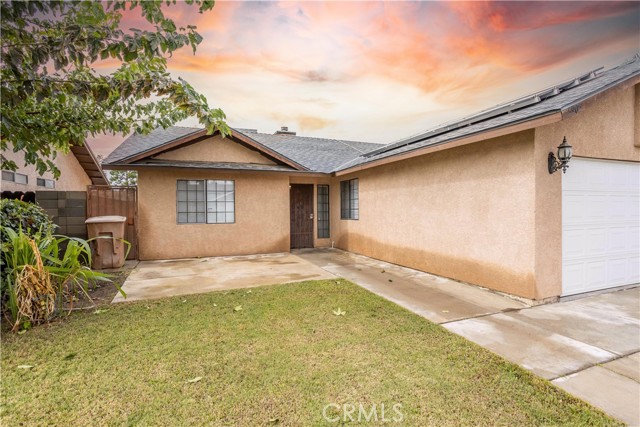 Detail Gallery Image 5 of 33 For 5905 Stone Bridge Ln, Bakersfield,  CA 93313 - 4 Beds | 2 Baths