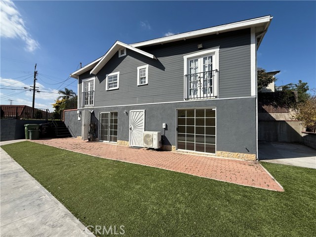 Detail Gallery Image 10 of 19 For 2586 Lake View, Los Angeles,  CA 90039 - 4 Beds | 2 Baths