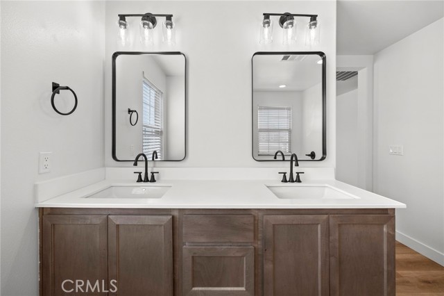 Detail Gallery Image 33 of 52 For 1527 Amethyst Ln, Beaumont,  CA 92223 - 3 Beds | 2/1 Baths