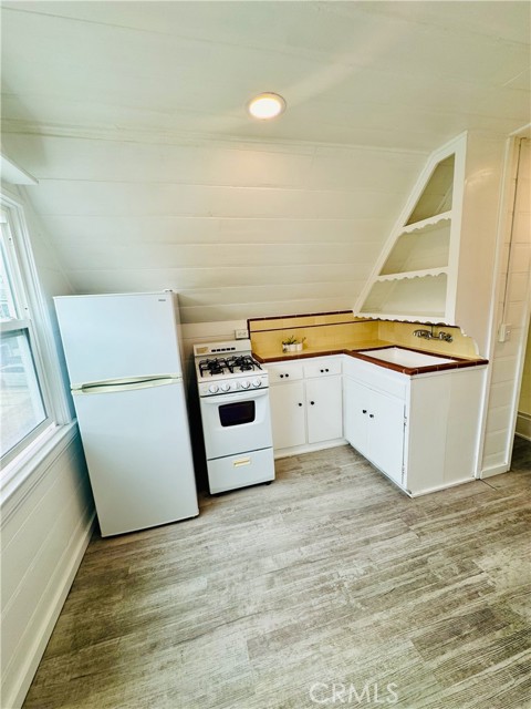 24263 Los Codona Avenue, Torrance, California 90505, ,1 BathroomBathrooms,Residential Lease,For Rent,Los Codona,PV26093378