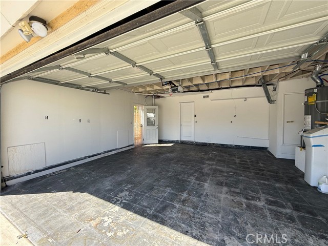 Detail Gallery Image 9 of 14 For 1341 S Pembrooke #B,  Anaheim,  CA 92804 - 1 Beds | 1 Baths