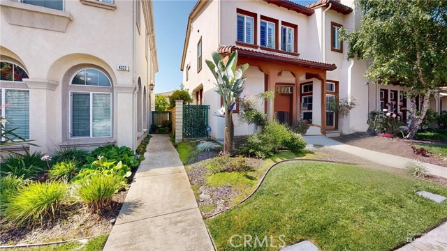 Detail Gallery Image 1 of 41 For 4322 Waterside Ln, Oxnard,  CA 93035 - 4 Beds | 2/1 Baths