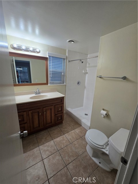 Detail Gallery Image 19 of 24 For 116 34th St a,  Newport Beach,  CA 92663 - 3 Beds | 2 Baths