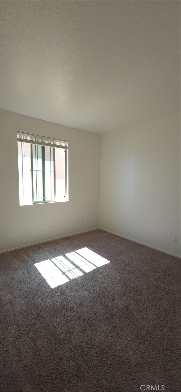 Image 10 of 23 For 3012 Sawmill Drive