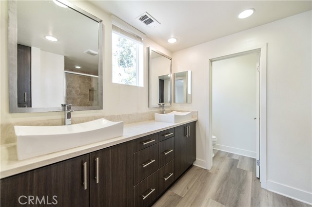 Detail Gallery Image 23 of 31 For 120 Rockefeller, Irvine,  CA 92612 - 3 Beds | 3 Baths