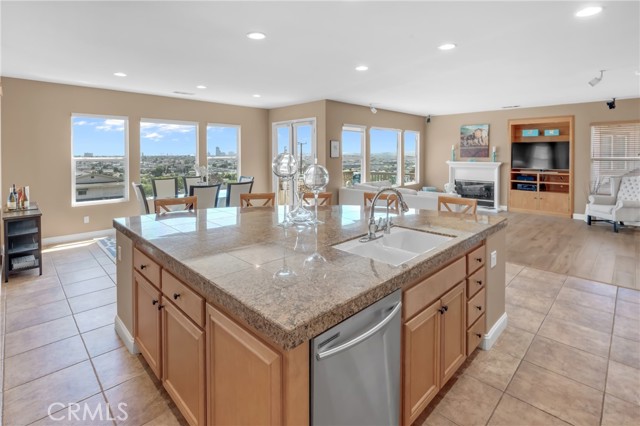 Detail Gallery Image 40 of 74 For 2340 Monte Verde Dr, Signal Hill,  CA 90755 - 3 Beds | 3 Baths