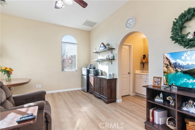 Detail Gallery Image 9 of 72 For 32736 Cottonwood Road, Winchester,  CA 92596 - 5 Beds | 5/1 Baths