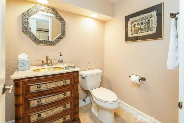 Detail Gallery Image 14 of 38 For 595 S Avenida Faro, Anaheim Hills,  CA 92807 - 4 Beds | 2/1 Baths