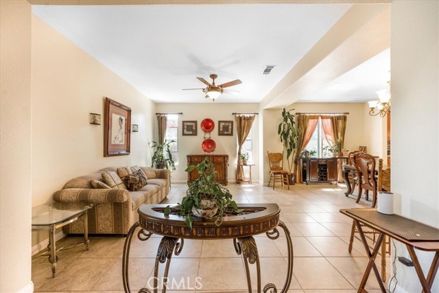 19247 Mountain Shadow Lane, Perris CA: https://media.crmls.org/medias/a008718d-0050-4bc2-af31-a9d69097da49.jpg