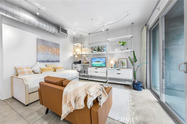 Detail Gallery Image 25 of 47 For 210 N Spurgeon St, Santa Ana,  CA 92701 - 1 Beds | 1/1 Baths