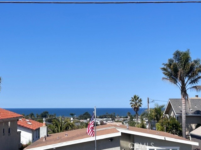338 N 6th, Grover Beach CA: https://media.crmls.org/medias/a0092690-def5-4964-98bb-1d1625be1b53.jpg